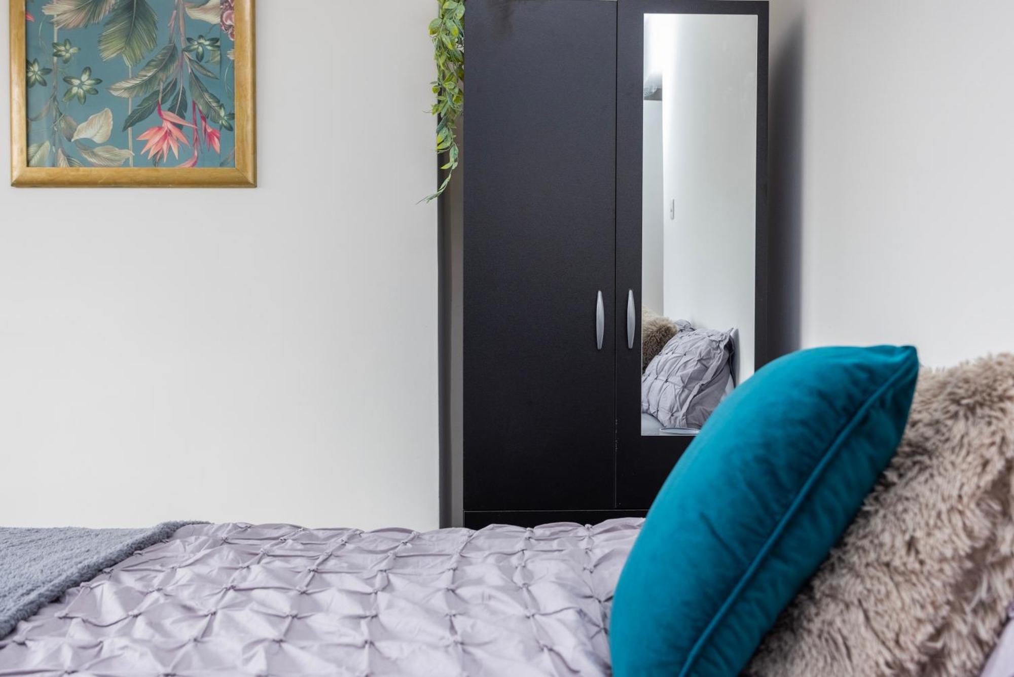 Excel O2 Stunning Large 3 Bedroom Apartment With Balcony Londres Exterior foto